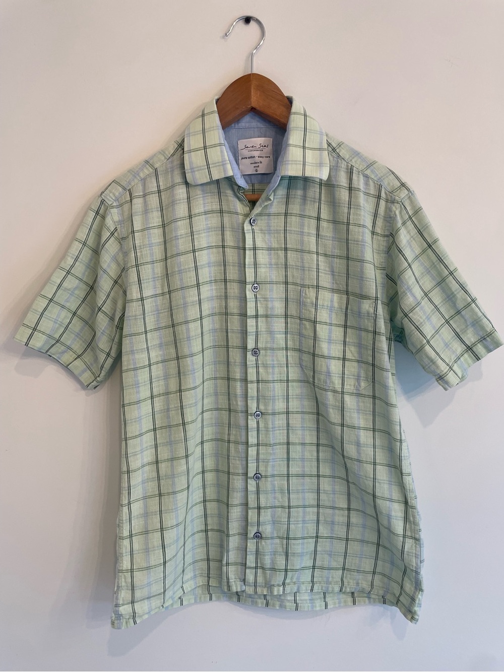 100% Cotton Plaid Short-Sleeve Button Up
